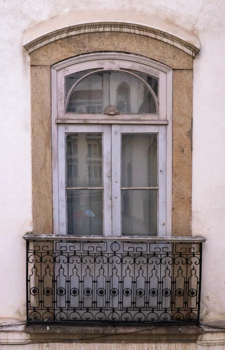 Janelas na parte posterior (trinta e dois)