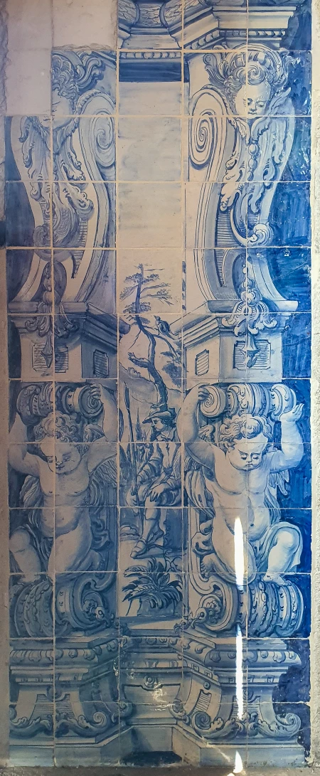 Painel de azulejos (homem sedestre segurando cajado)