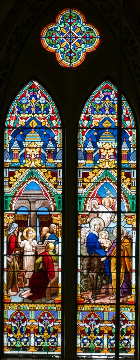 Vitral (1: Cristo Pregando no Templo; 2: Nossa Senhora do Desterro)