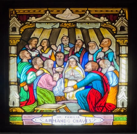 Vitral Pentecostes [Descida do Espírito Santo no cenáculo com os apóstolos e a Virgem Maria]