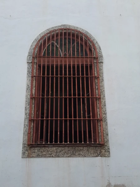 Janelas (três)