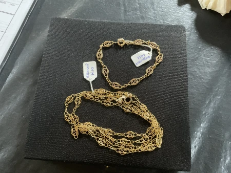 Pulseira e cordão (conjunto)