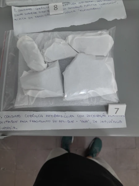 Conjunto de Cerâmica Neobrasileira