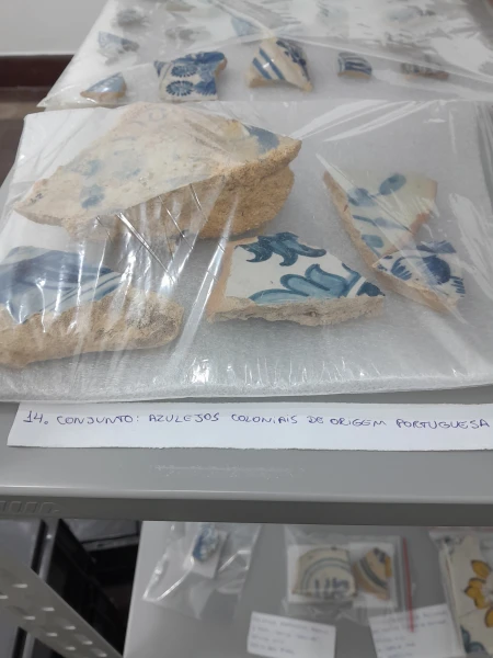 Azulejos Coloniais (fragmentos)