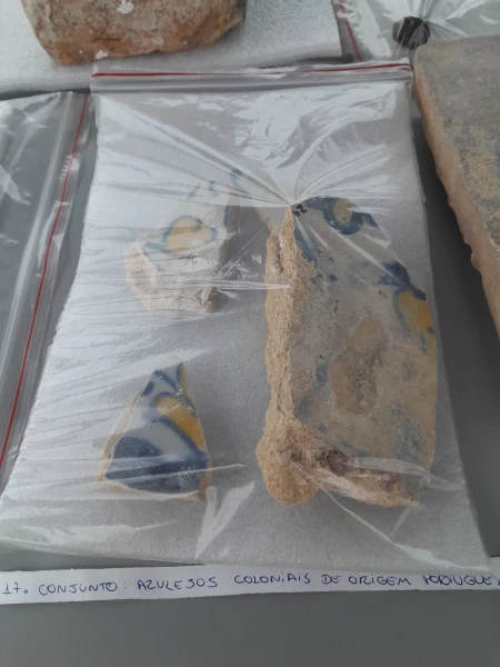 Azulejos Coloniais (fragmentos)