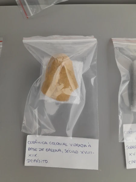 Cerâmica Colonial (fragmentos)