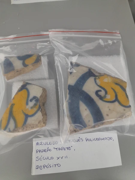 Azulejo Português (fragmentos)